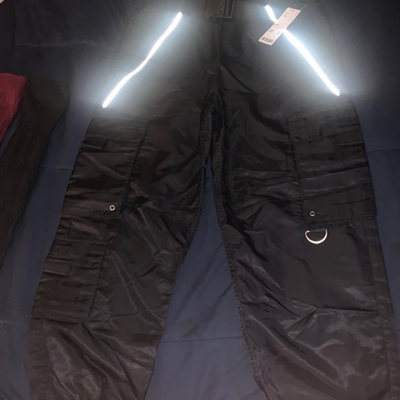 Women’s black joggers from Urban Outfitters! 🦋 - Picture 5 of 5